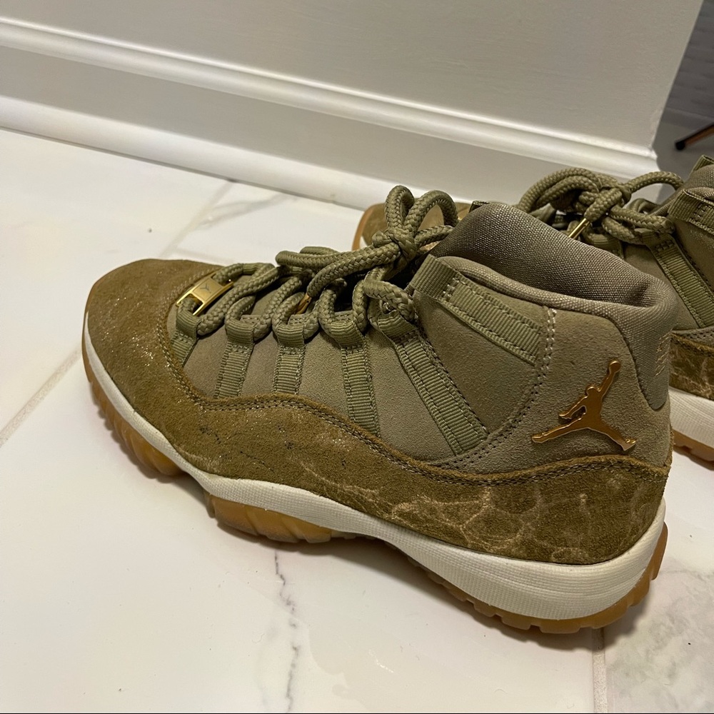 Air Jordan retro 11 Neutral Olive